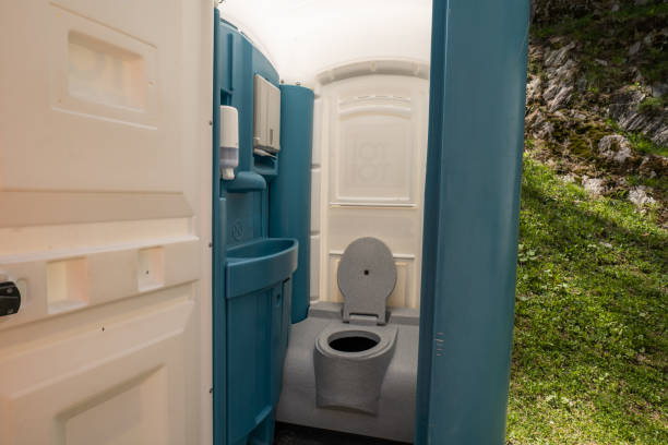 Portable Toilet Options We Offer in Rodeo, CA